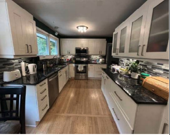 Kitchen — Galley View to the Window — 1948 Oakdean Crescent, Ottawa