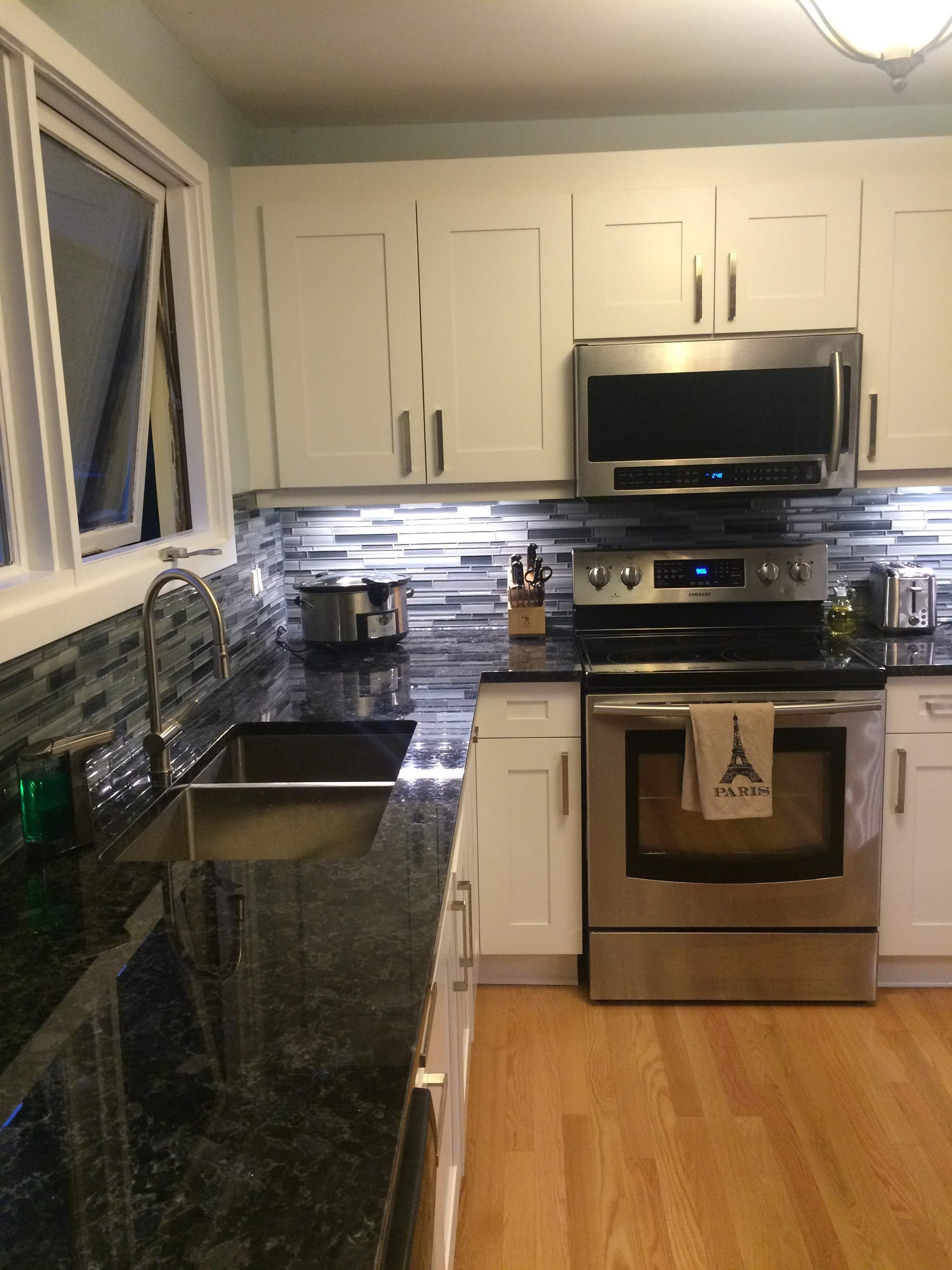Kitchen — 2016 Renovation: Maple Cabinets, Granite & New Appliances — 1948 Oakdean Crescent, Ottawa
